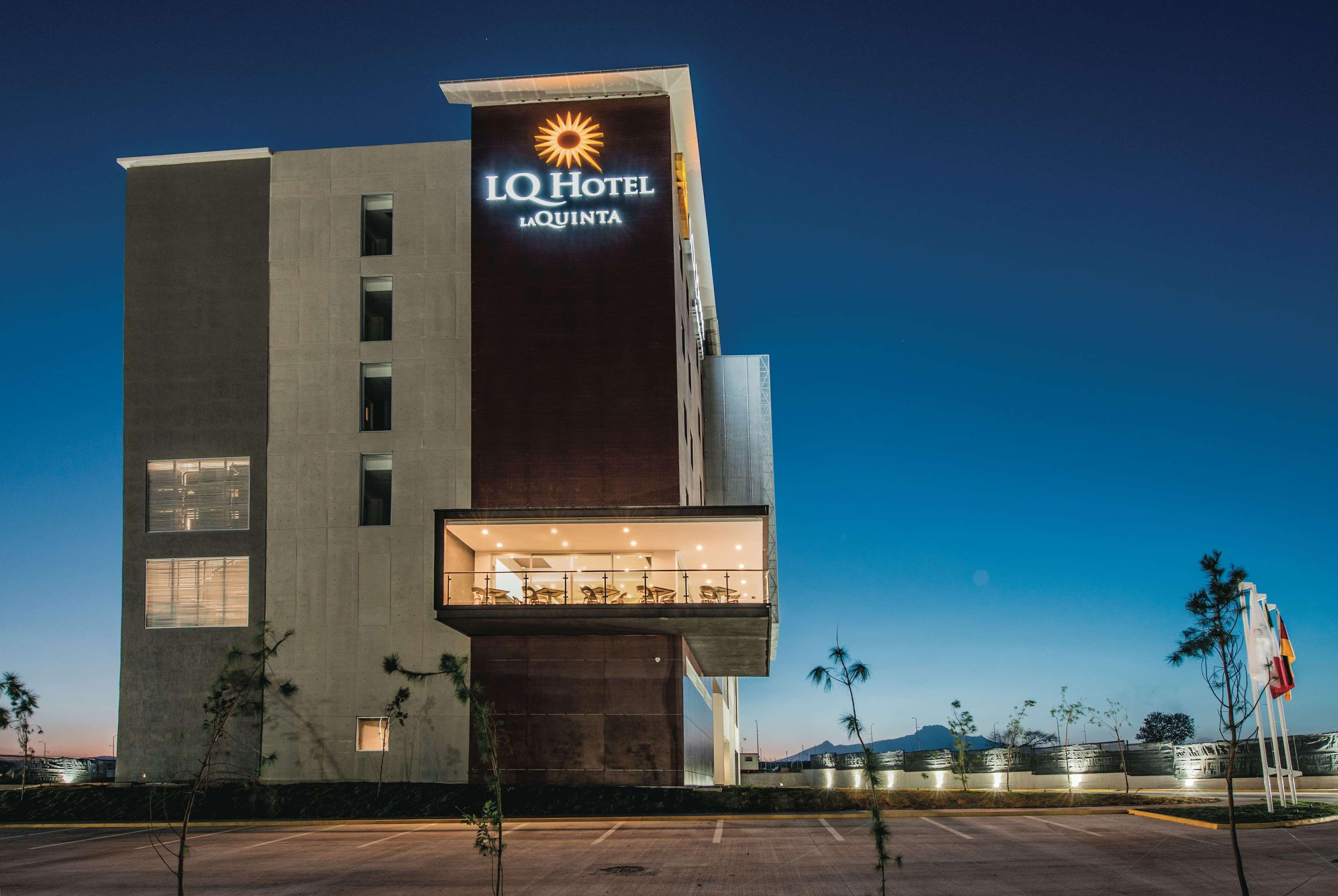 Отель La Quinta By Wyndham San Jose Chiapa Puebla Экстерьер фото